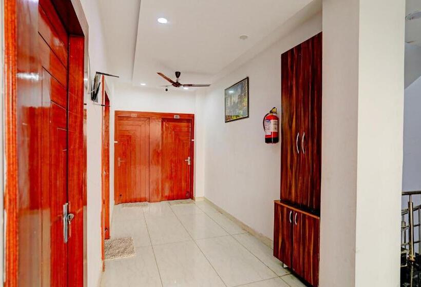 Oyo Flagship 81501 Sambhav Hotel And Restaurant