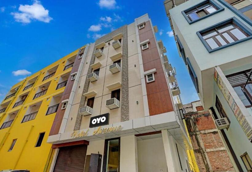 Oyo Flagship 81525b Hotel Avenue