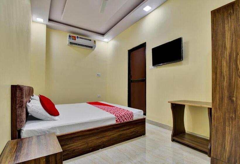 Oyo Flagship Hotel Prateek