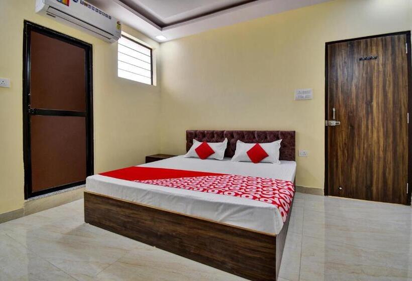 Oyo Flagship Hotel Prateek