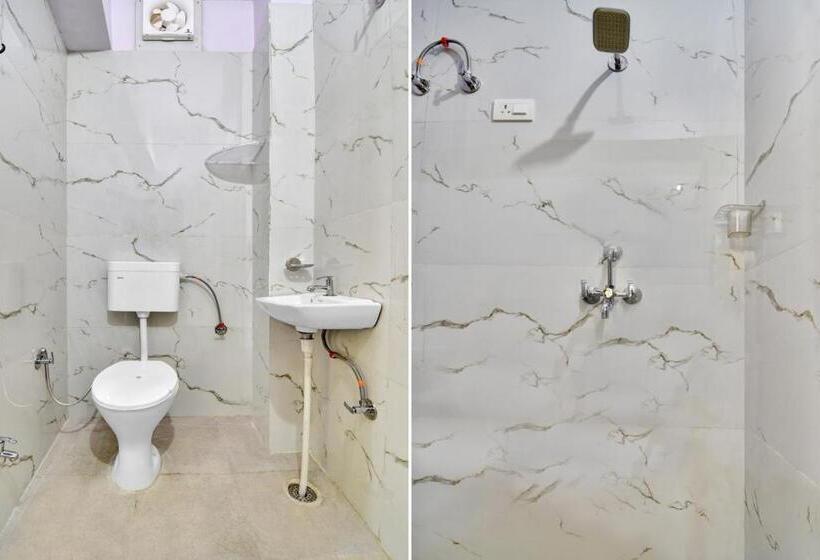 Oyo Flagship Hotel Prateek