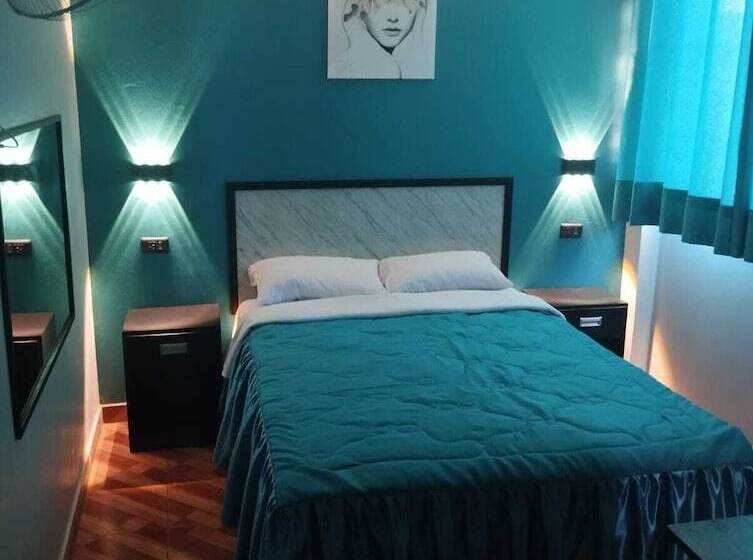 פנסיון Hostal El Pilar