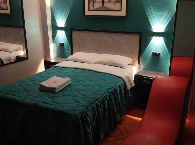 פנסיון Hostal El Pilar