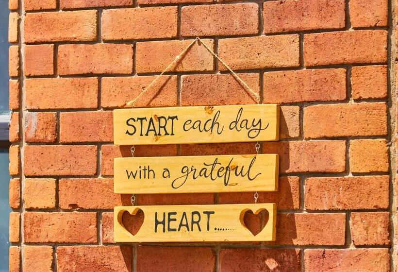 פנסיון Jabulani Private Villas