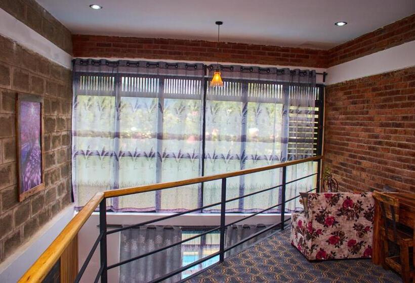 פנסיון Jabulani Private Villas