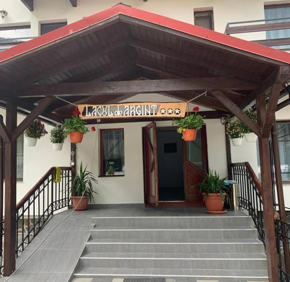 펜션 Lacul De Argint