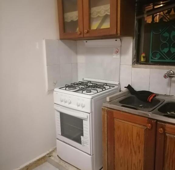 Petra Glamour Hostel