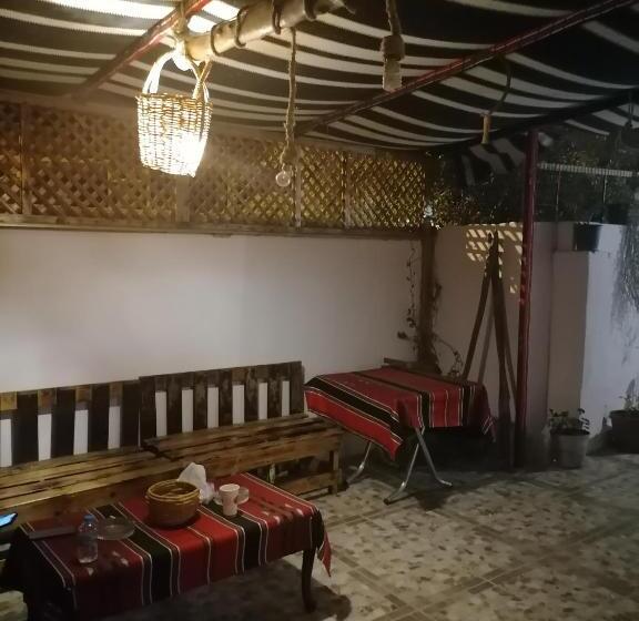 Petra Glamour Hostel