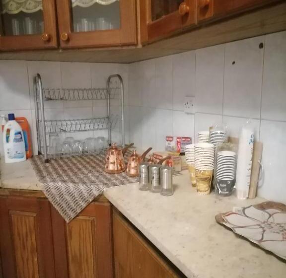 Petra Glamour Hostel