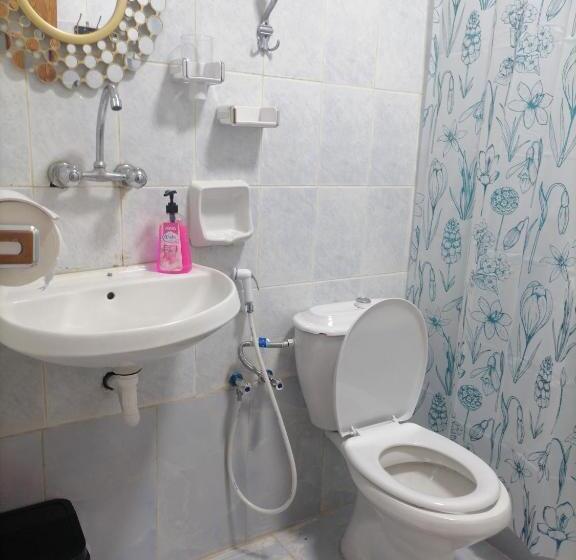 Petra Glamour Hostel