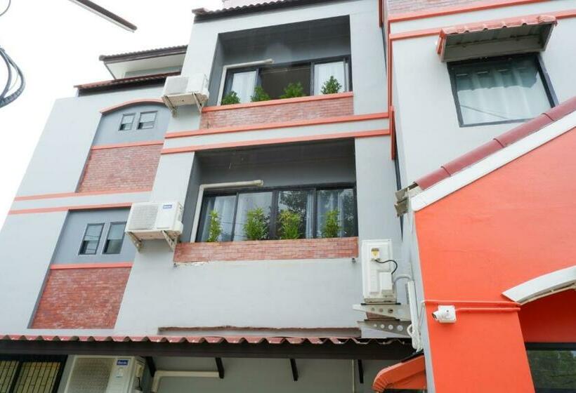 فندق صغير Chill @ Phetchaburi