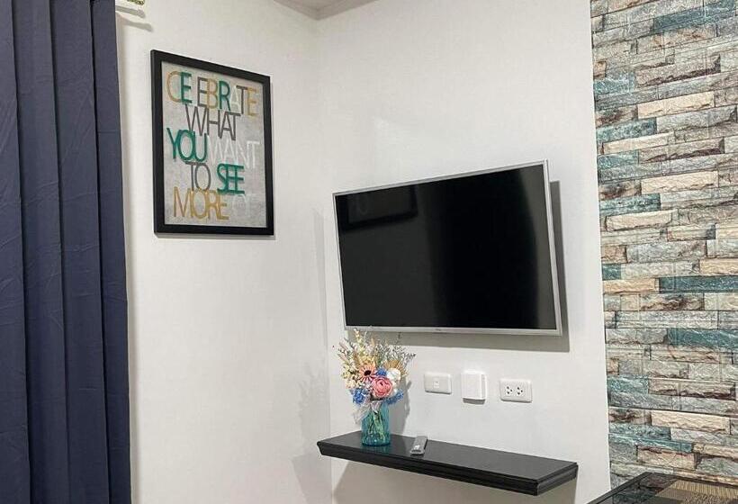 هاستل Gravins616 Condo Bcd