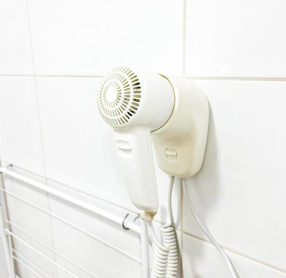 ユースホステル Private Rooms In Silvy S Pretty House