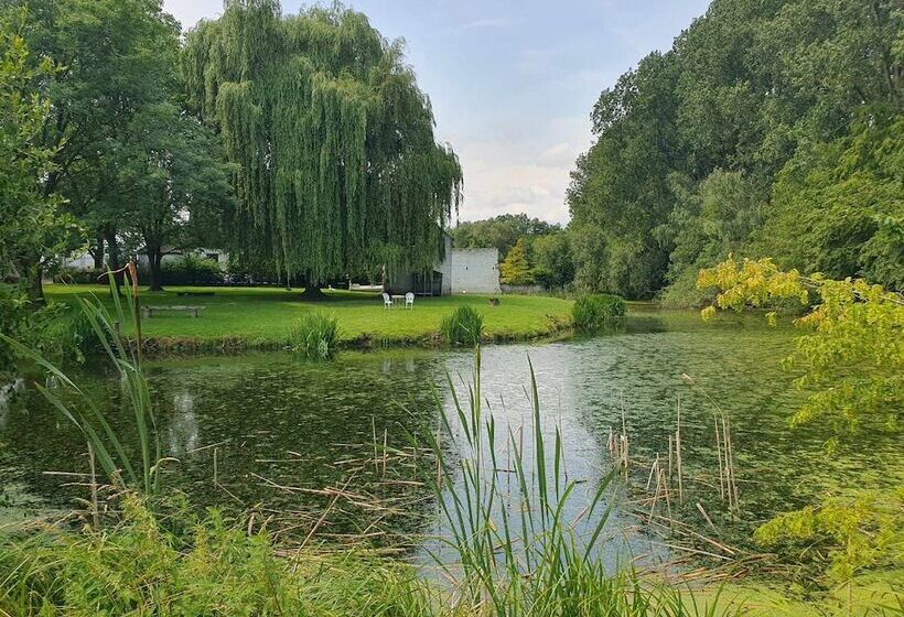 住宿加早餐 Le Domaine Du Château Blanc à 10 Minutes De Pairi Daiza
