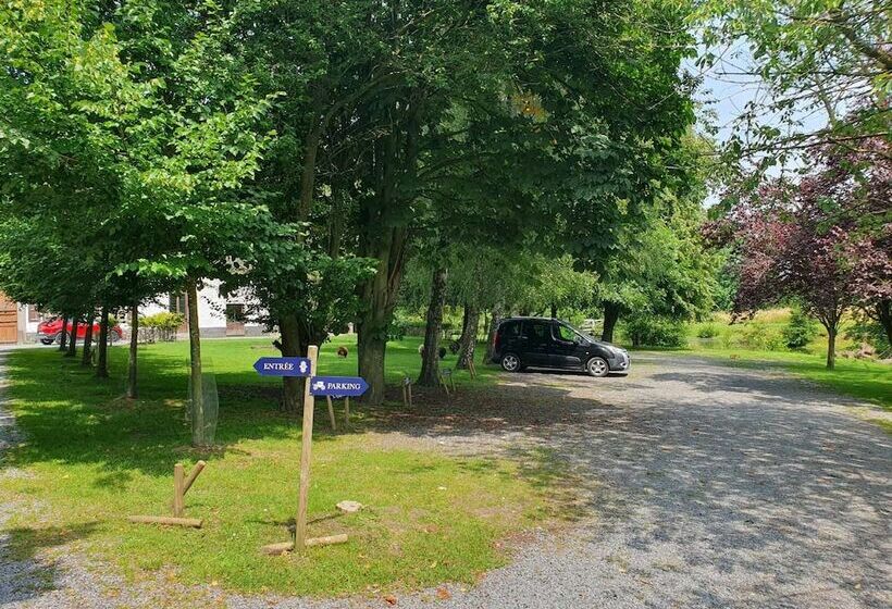 住宿加早餐 Le Domaine Du Château Blanc à 10 Minutes De Pairi Daiza