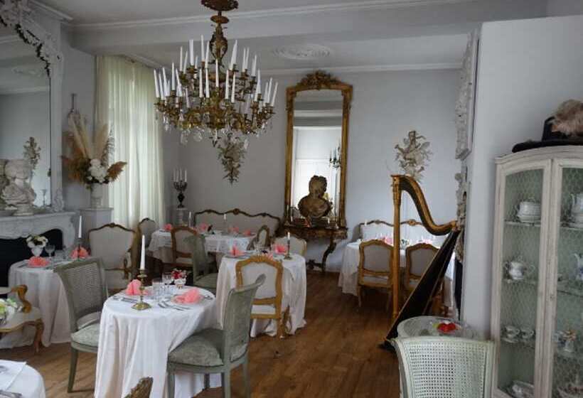 住宿加早餐 Le Domaine Du Château Blanc à 10 Minutes De Pairi Daiza