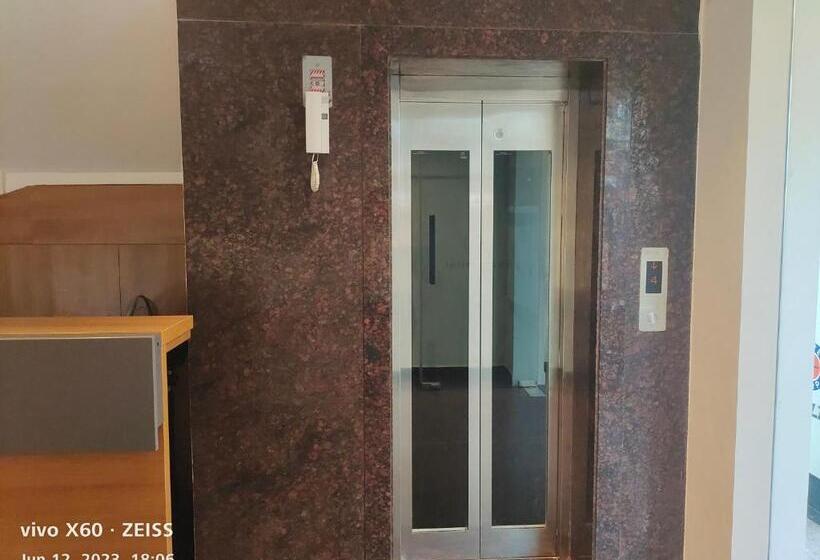 בית מלון כפרי Raja Mahal