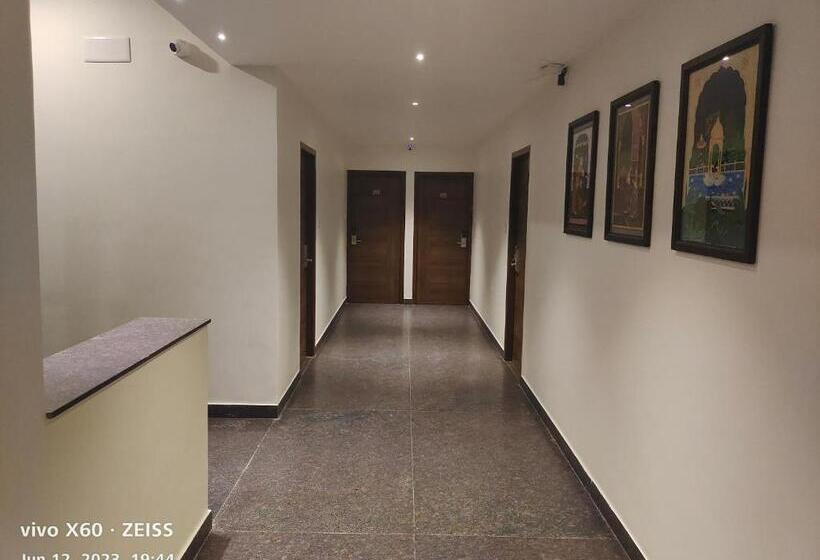 בית מלון כפרי Raja Mahal