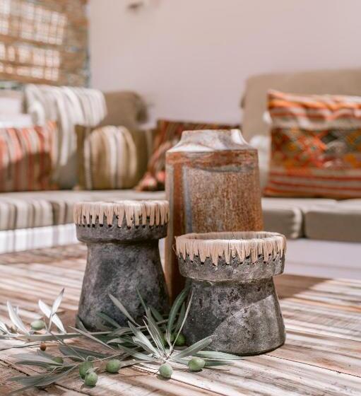 בית מלון כפרי San Roque Suites De Monda