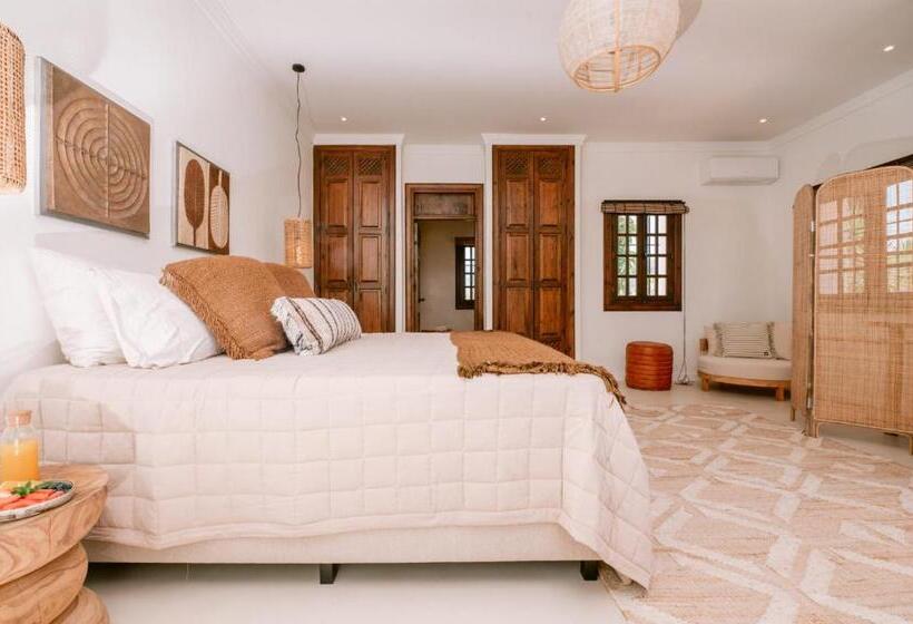 בית מלון כפרי San Roque Suites De Monda