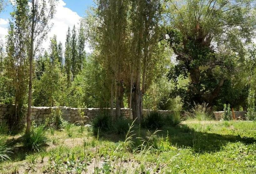 فندق The Silk Route Cottages