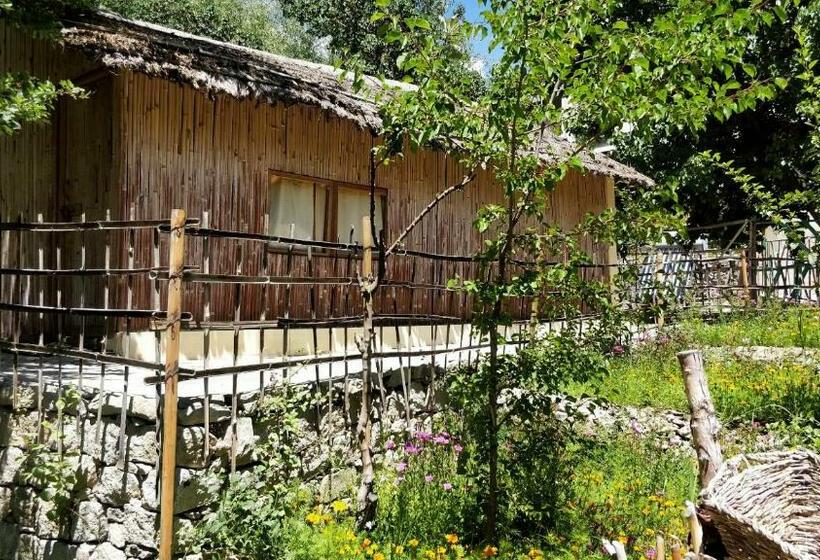 فندق The Silk Route Cottages