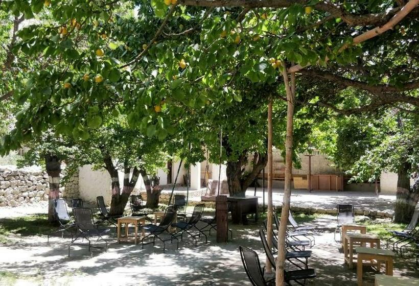 فندق The Silk Route Cottages