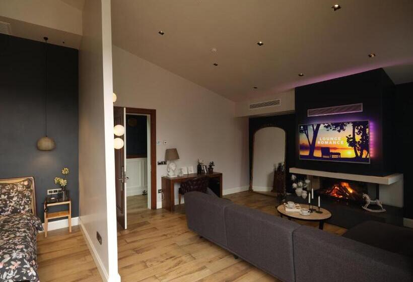 هتل Vi̇lla Polonez