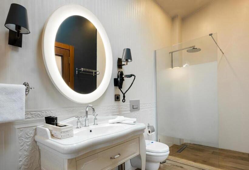 هتل Vi̇lla Polonez