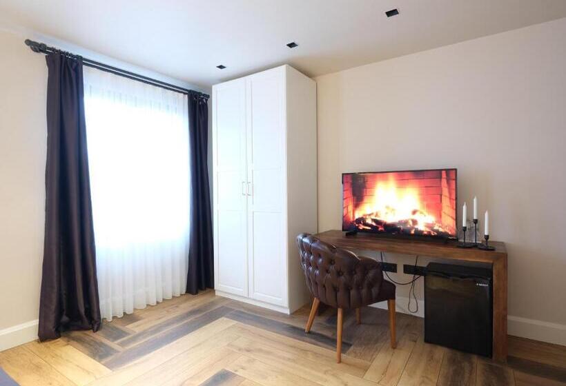 ホテル Vi̇lla Polonez