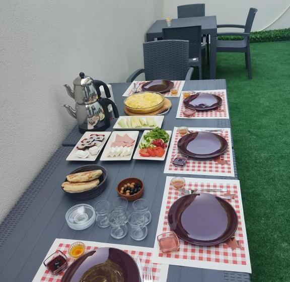 Istanbul Airport Family Suites