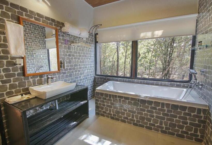 Pench Wilderness Camp Resort