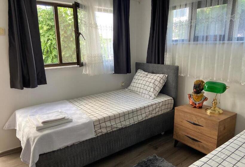 פנסיון Artur Holiday City   Double Room