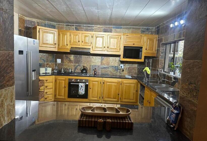 ペンション Casa Safari