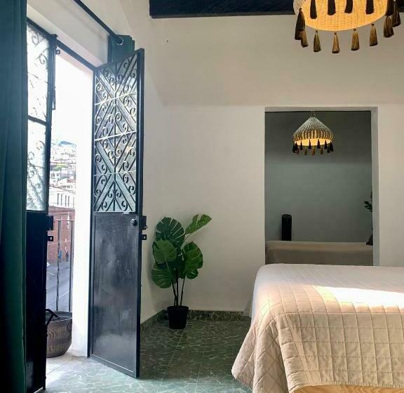 פנסיון Casabambu Taxco