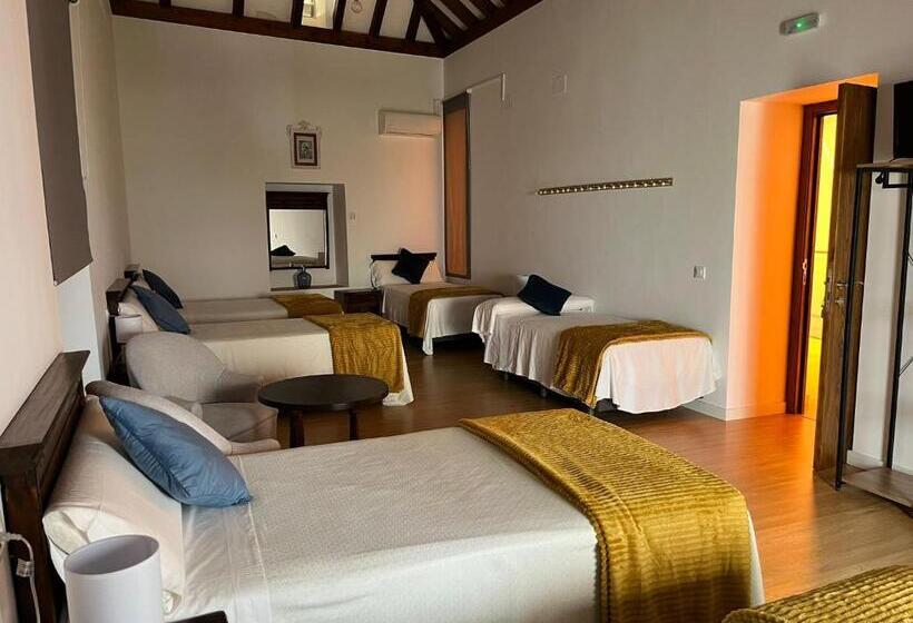 بنسيون Clarisas Suites