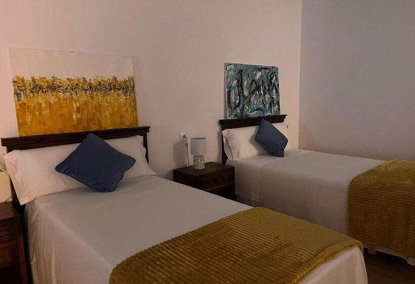 بنسيون Clarisas Suites