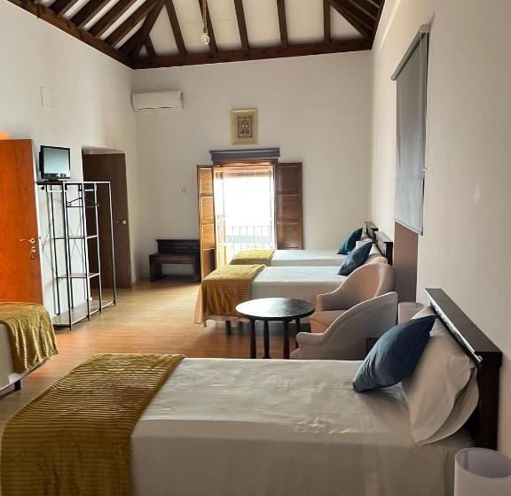 بنسيون Clarisas Suites