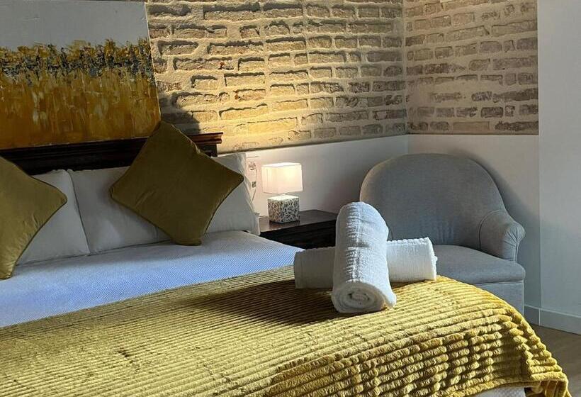 بنسيون Clarisas Suites