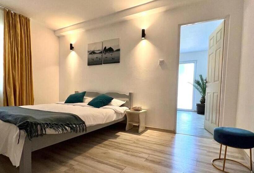 פנסיון House75