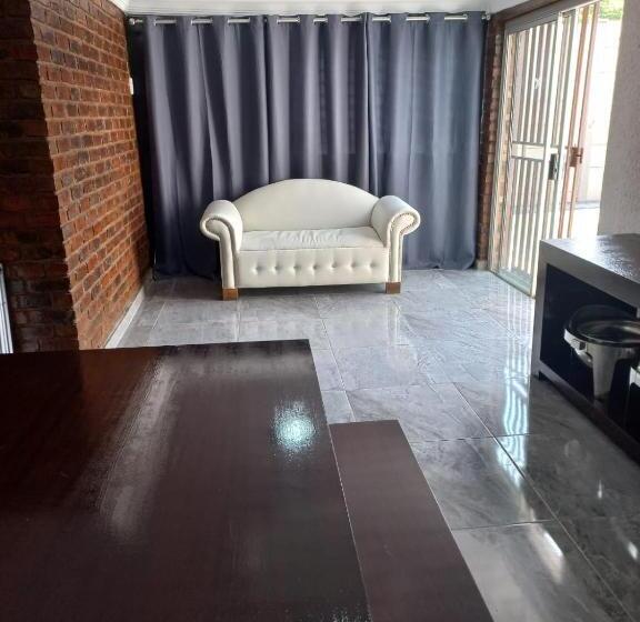 Пансион Masechaba Guesthouse