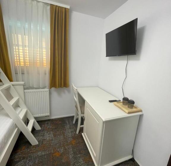 Pensiunea Alexolar New One