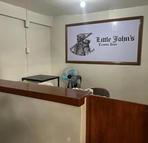 هاستل Little John S Town Inn