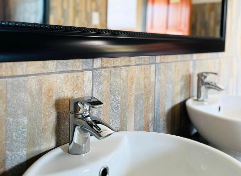 צימר Elson Manor Guesthouse