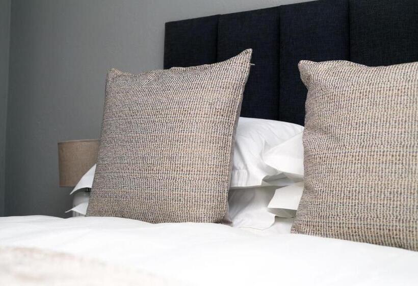 צימר Elson Manor Guesthouse