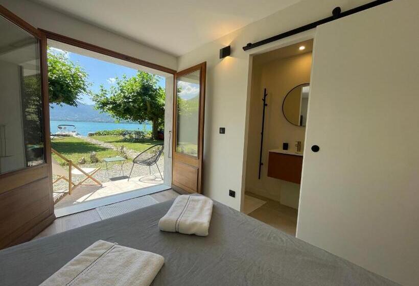 צימר Les Clapotis Chambres Pieds Dans L Eau Lac D Annecy