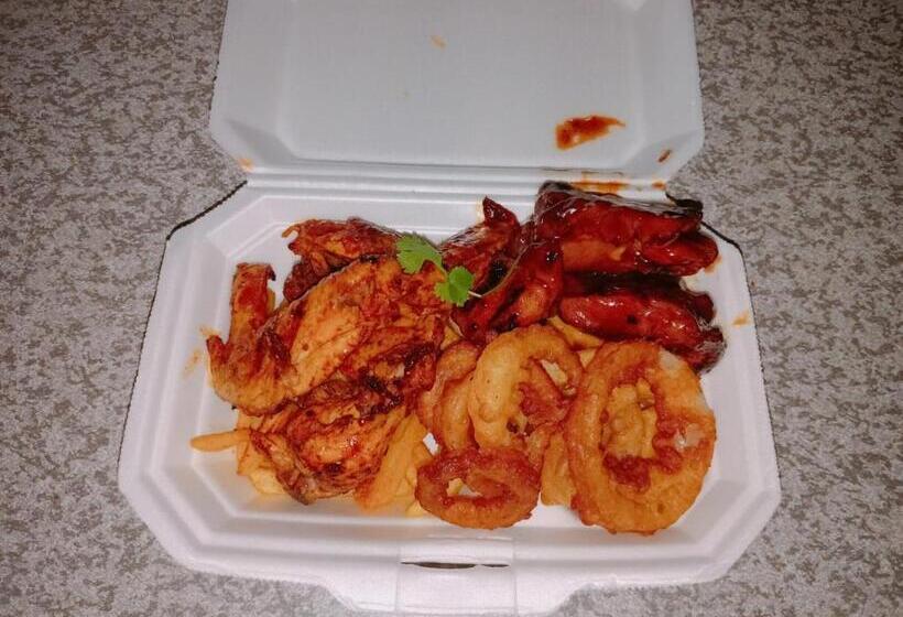 צימר Sophia S Grill & Restaurant