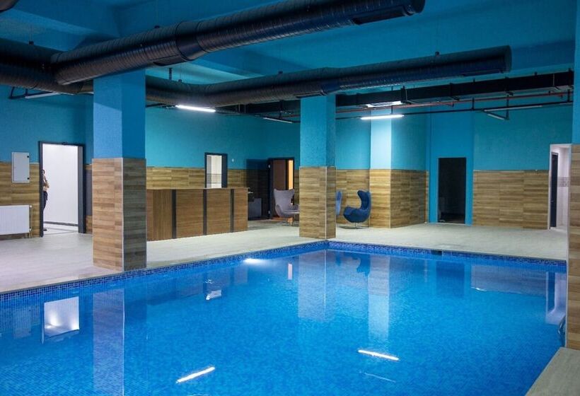 Blue Vista Hotel & Spa