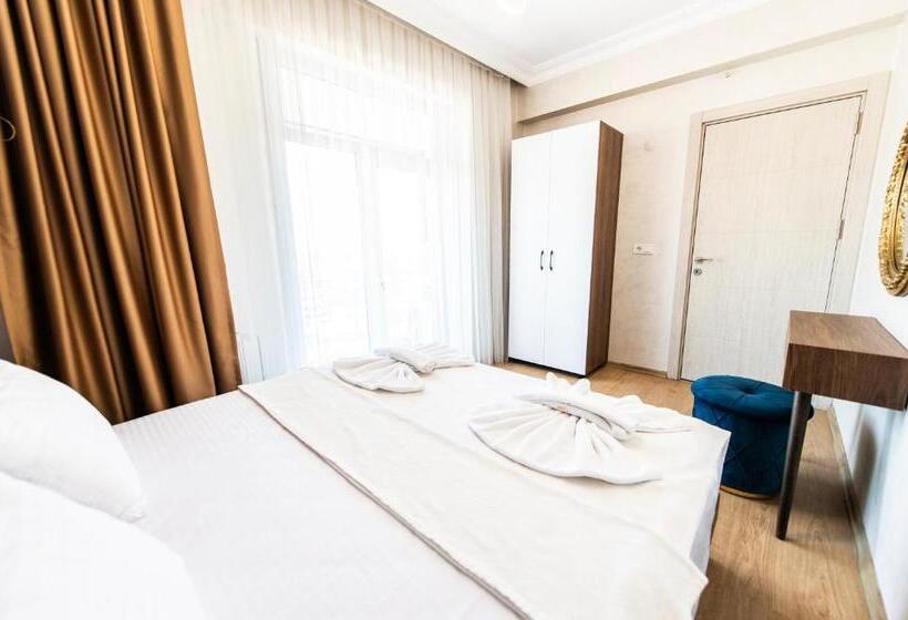 Blue Vista Hotel & Spa