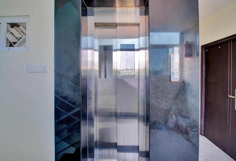 Collection O Hotel Mango Tree